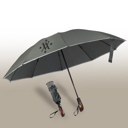 Kääntyvä sateenvarjo puukahvalla